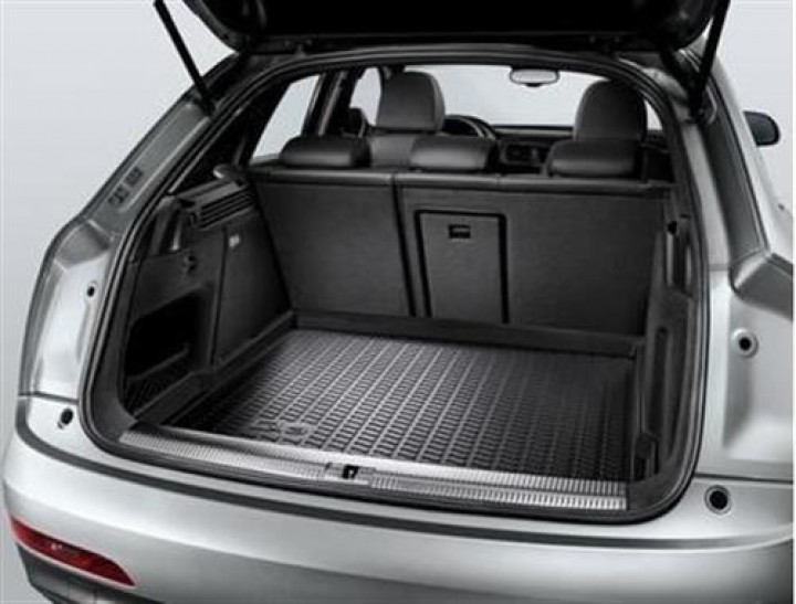 Audi Q3 Kofferraumschutz: Eine hohe, stabile Kofferraumwanne.